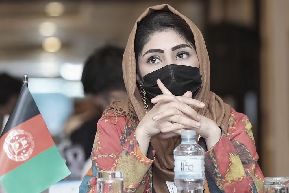 خبرنگاران زن در برابر طالبان؛ مبارزه بی‌وقفه ادامه دارد